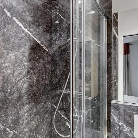 556 Wagram - Superbe A Apartment *
